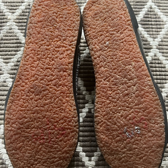 Superga tweed gray and black size 40 tennis shoe. Super cute. Gently used. - Picture 6 of 6